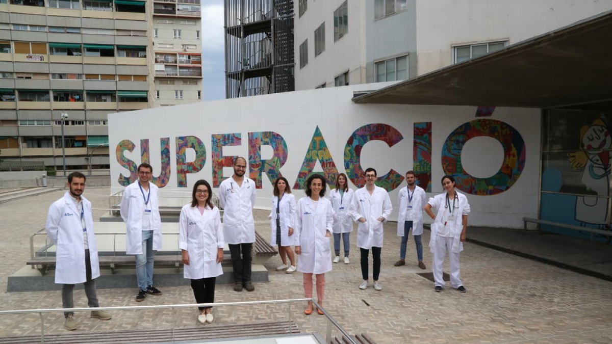 Tenir mal de cap pot ser un bon símptoma en cas de tenir covid, segons un estudi