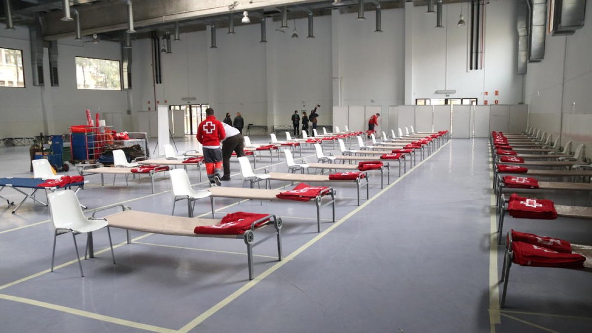 L'alberg per sensesostres del Palau Firal de Tarragona es posarà en marxa la setmana que ve