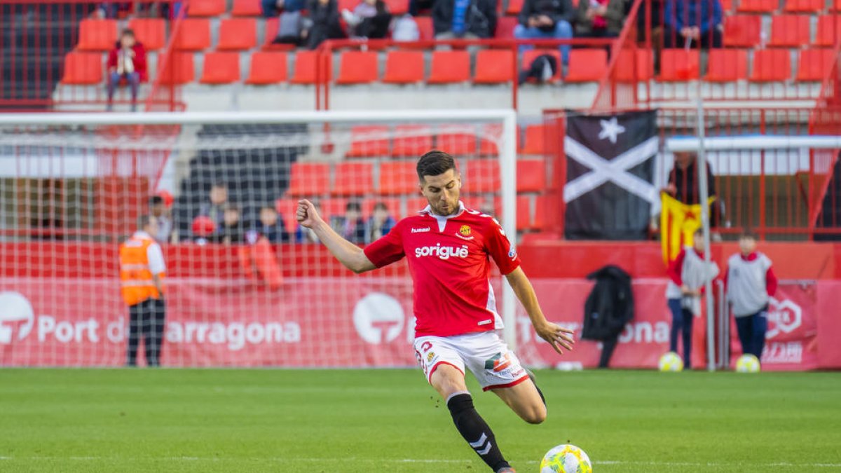 Bonilla: «Hem de guanyar perquè ens hem de posar en una dinàmica de perdre pocs partits»