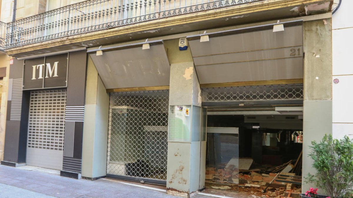 Cierra la tienda Jofré de la calle Monterols, la primera que se abrió