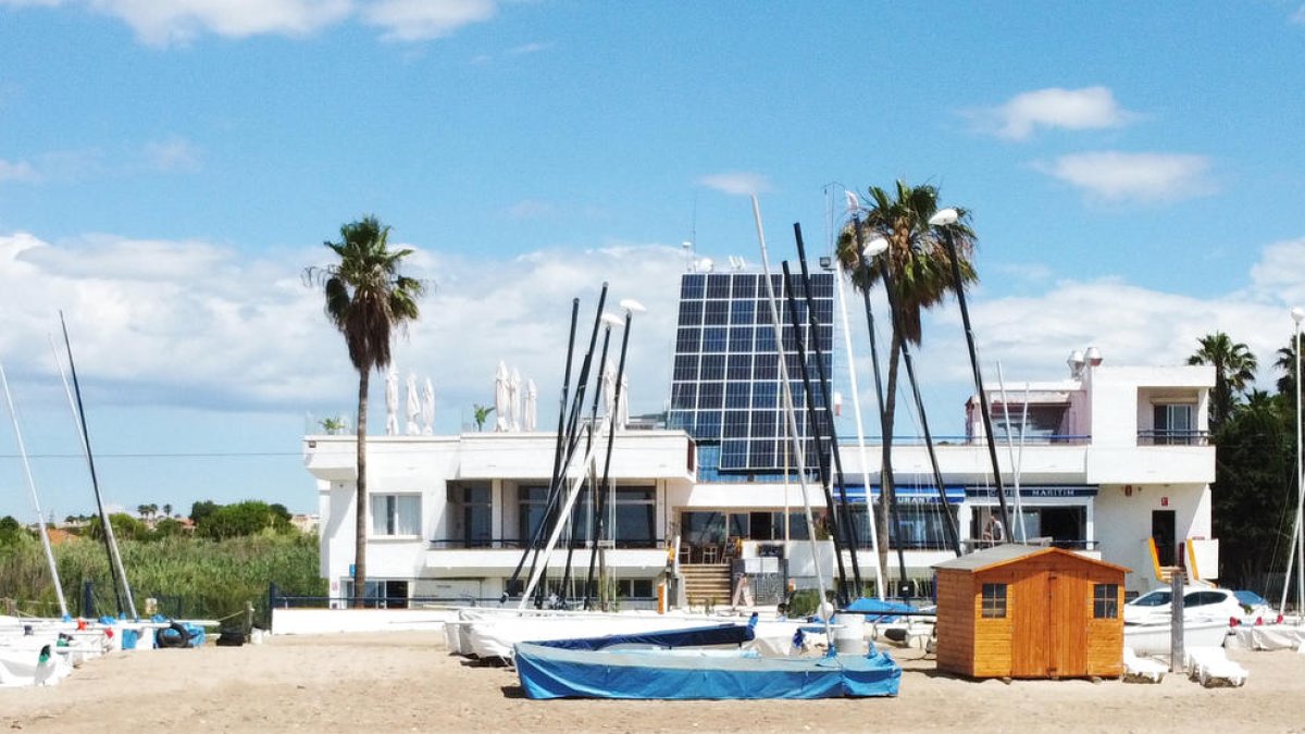 El Club Marítimo de Altafulla obliga al concesionario del bar-restaurante en que tome medidas