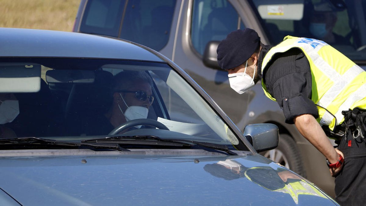 En tres mesos s'han imposat 140.000 multes a Catalunya relacionades amb l'estat d'alarma