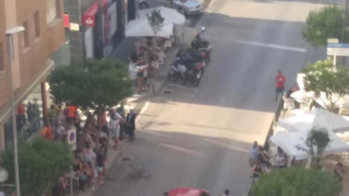 Atropellan a una niña de 8 años en la avenida de la Ràpita en Amposta