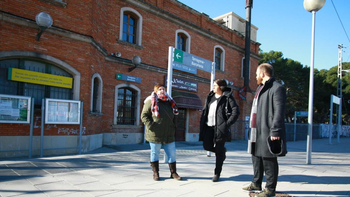 Vila-seca en Comú pide que el apeadero se convierta en una estación ferroviaria