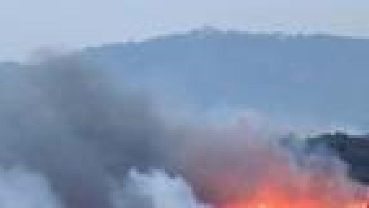El incendio de la Ribera de Ebro ya quema 3.600 hectáreas y podría llegar a las 20.000