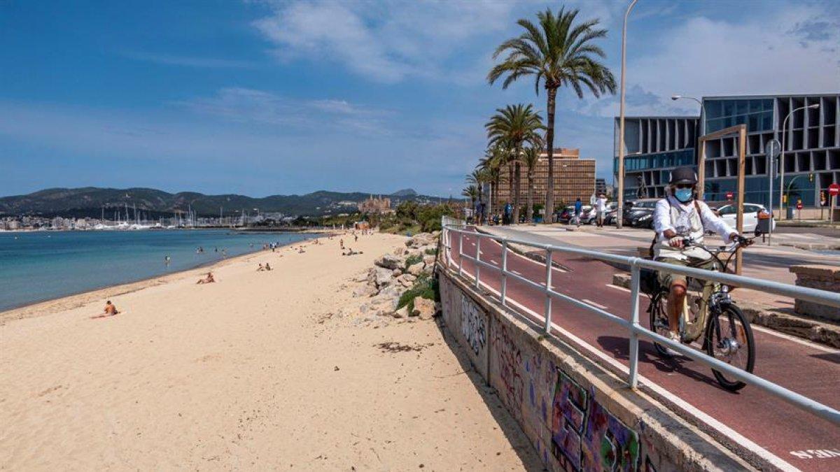 platja de Can Pere Antoni de Palma, Illes Balears, mascareta, coronavirus