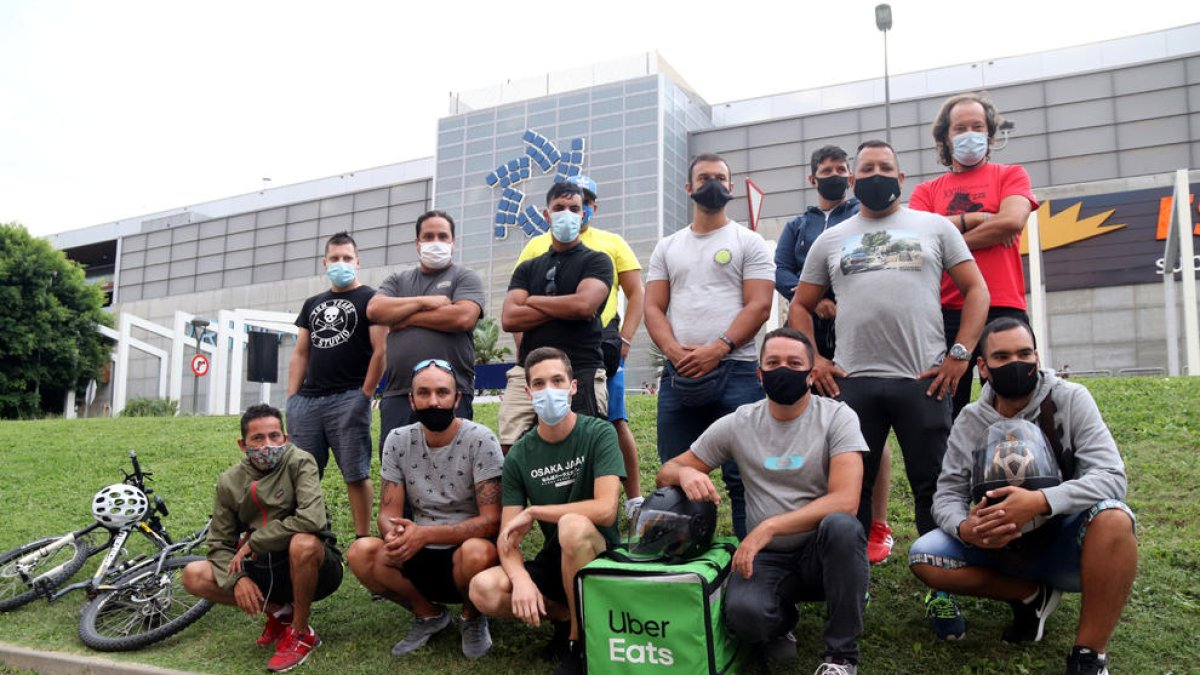 Els repartidors d'Uber Eats de Tarragona es declaren en vaga per una retallada en el sou
