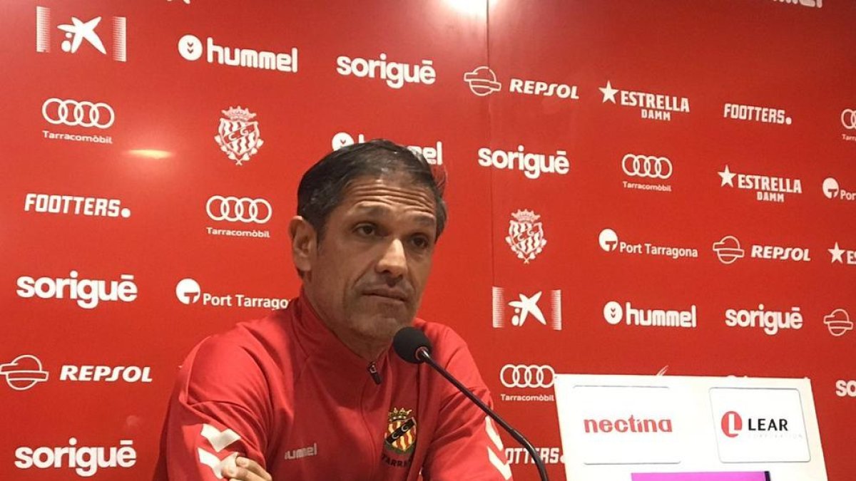 Seligrat: «No firmo el empate, pero todo lo que no sea perder siempre es bueno, y más fuera de casa»