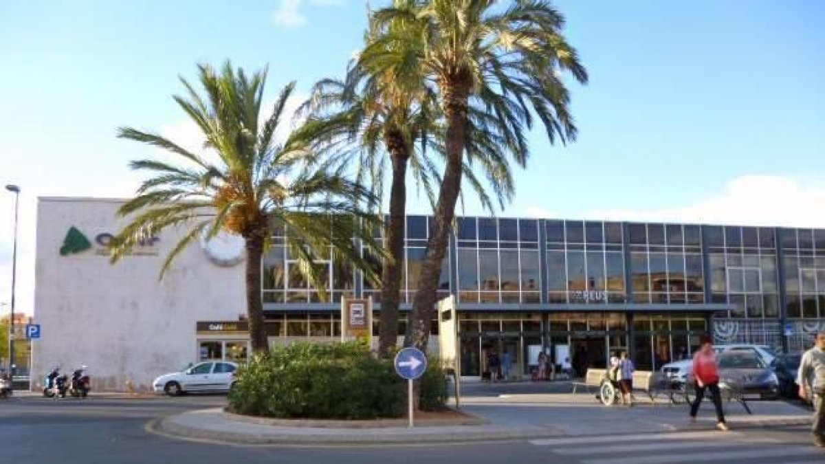 Interrompuda la circulació ferroviària entre Reus i Tarragona de les línies R15 i RT1 per un atropellament