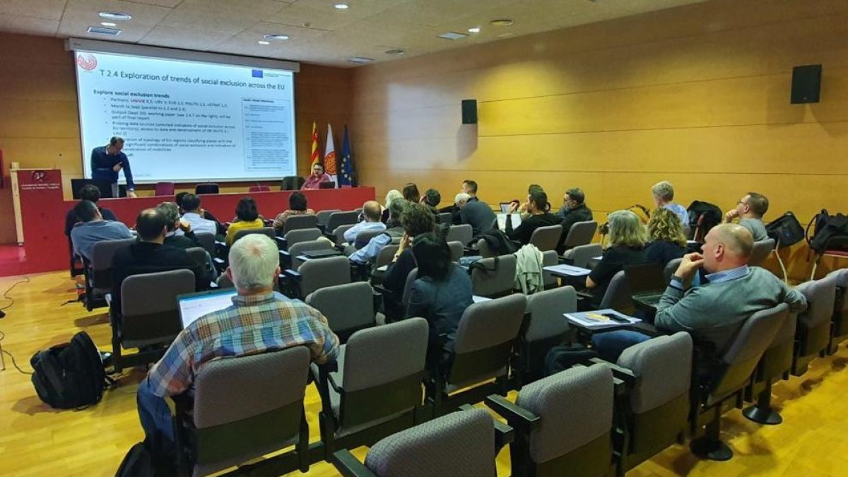 La URV lidera un proyecto europeo para buscar soluciones a la exclusión social derivada del turismo