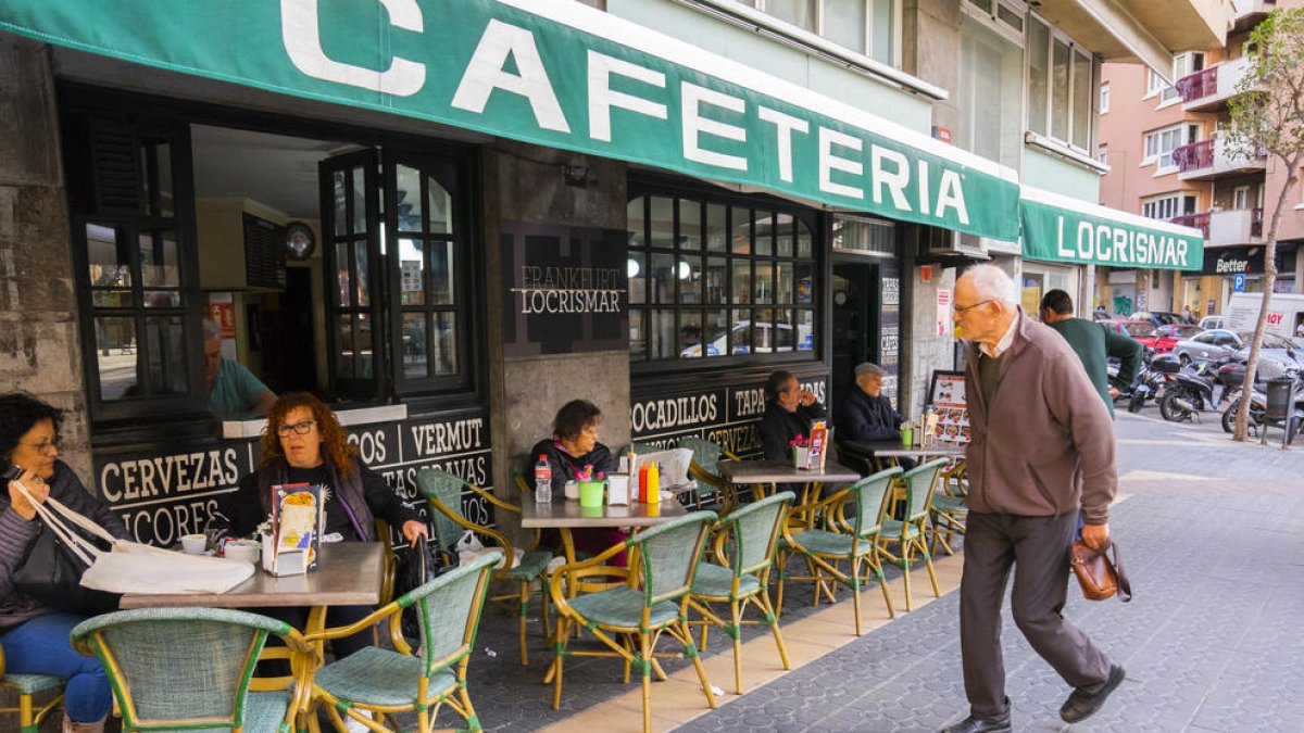 Escribano: «Si el propietari d'una terrassa no compleix i és reincident, l'hauria de tancar»