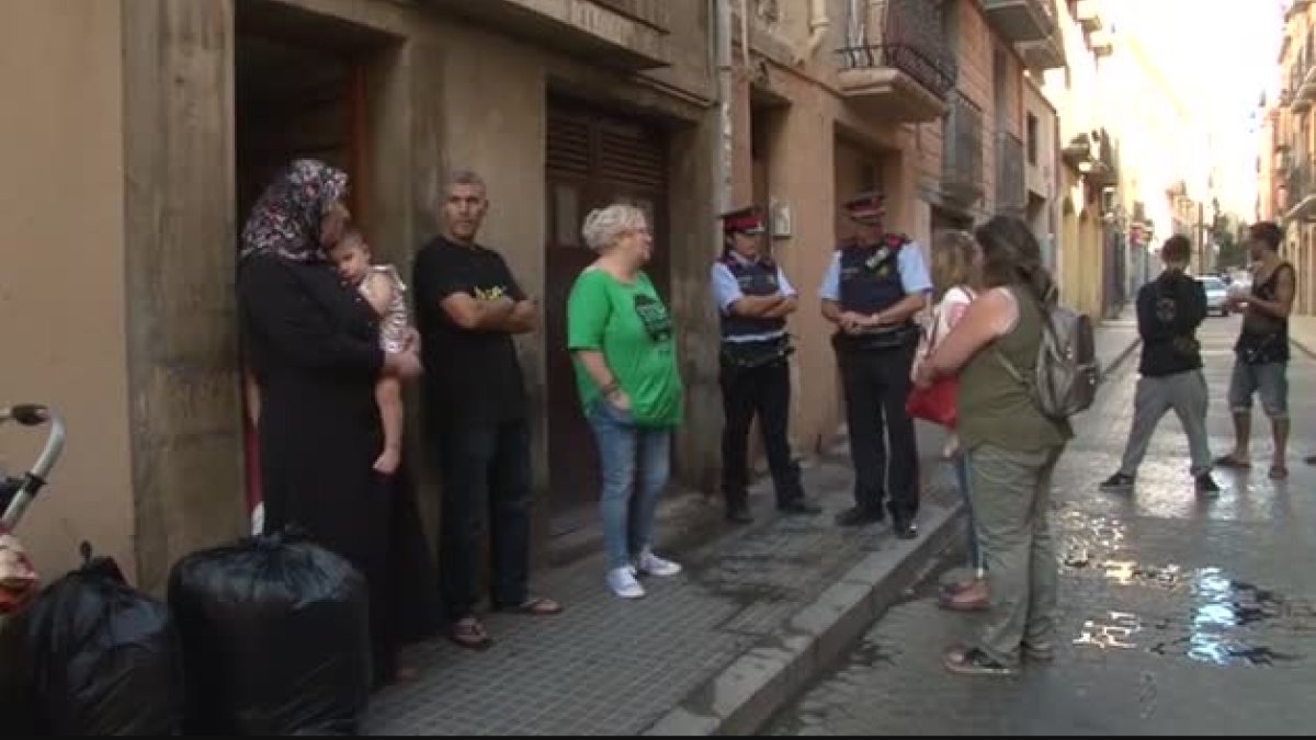 Reus, PAH, família, Ajuntament de Reus, desnonament, Serveis socials