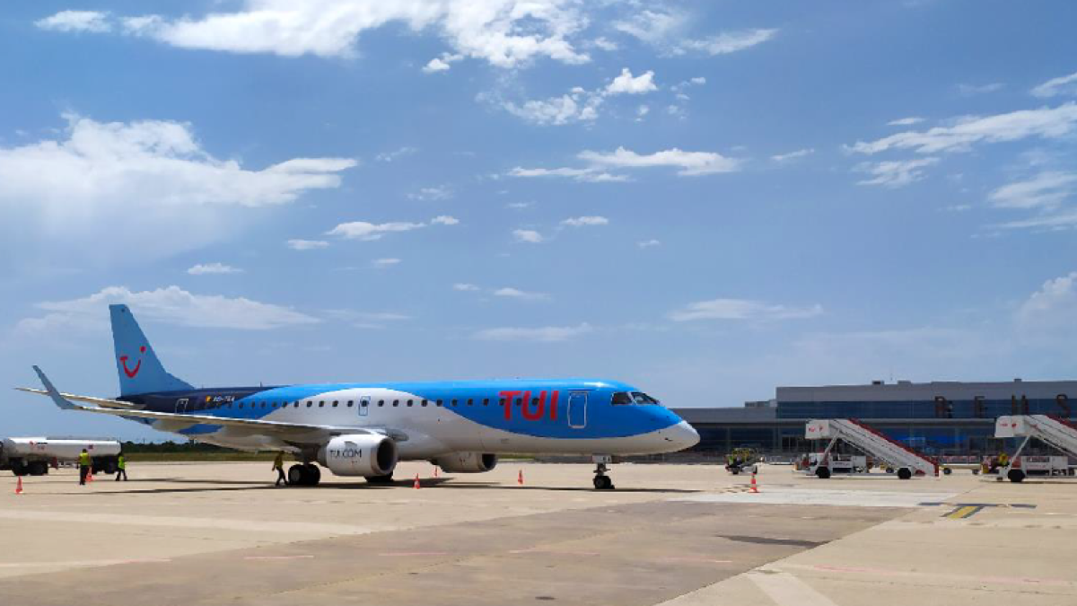 Imatge d'un avió a l'Aeroport de Reus