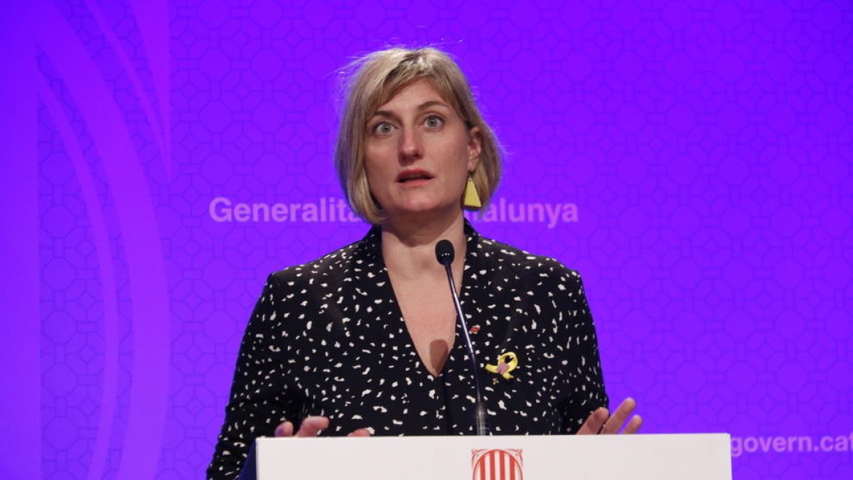 Vergés dice que la sanidad privada y los hoteleros ya se han puesto a disposición por si hubiera que activarlos por el coronavirus