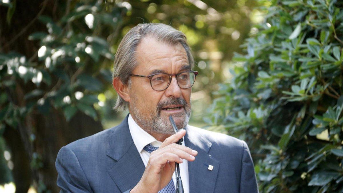Mas no volverá a la primera línea política y rechaza integrarse en JxCat para ver «riesgo de separación»