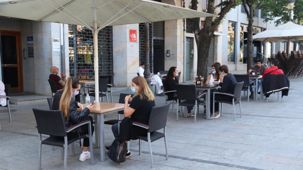 Salud aumenta las restricciones en Gerona y Salt con el fin de reducir el número de contagios