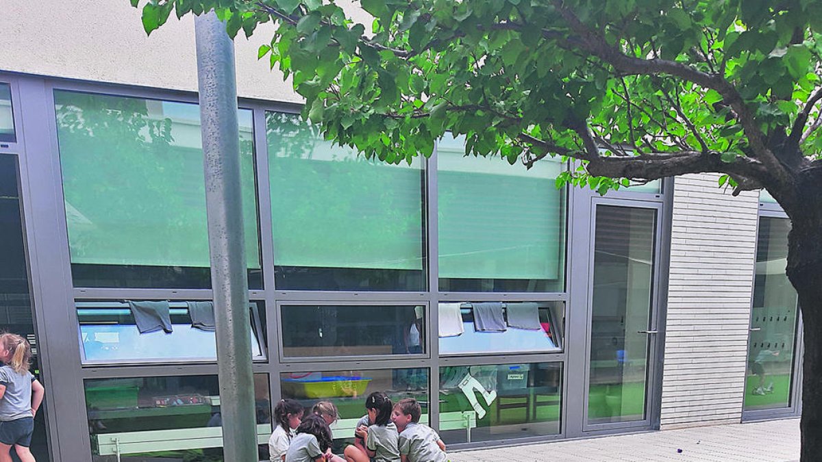 El EIC implanta un modelo que combinará clases presenciales con la educación 'online'