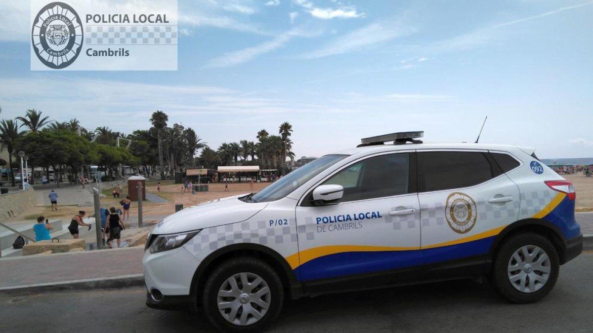 La Policia de Cambrils deté un home per pegar dues vegades en un dia a la seva mare