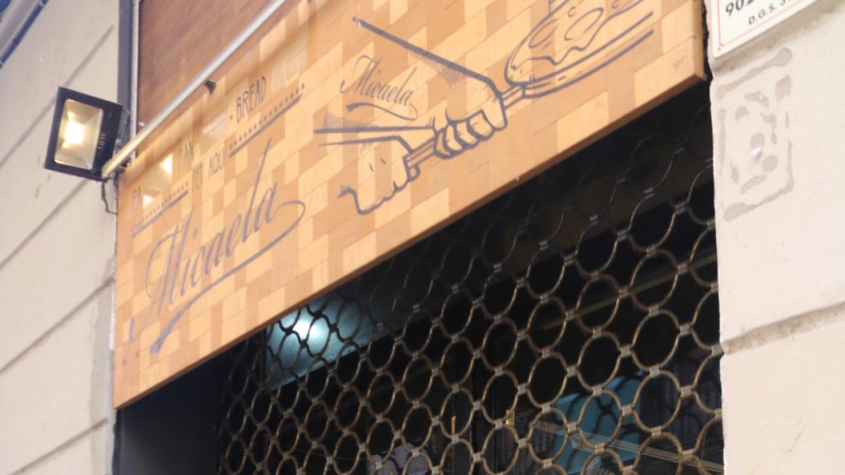 Una setmana amb la restauració i l'estètica tancada: 40.000 treballadors en ERTO i autònoms al límit