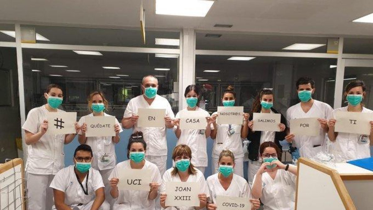 Treballadors de l'Hospital Joan XXIII agraeixen les mostres de suport