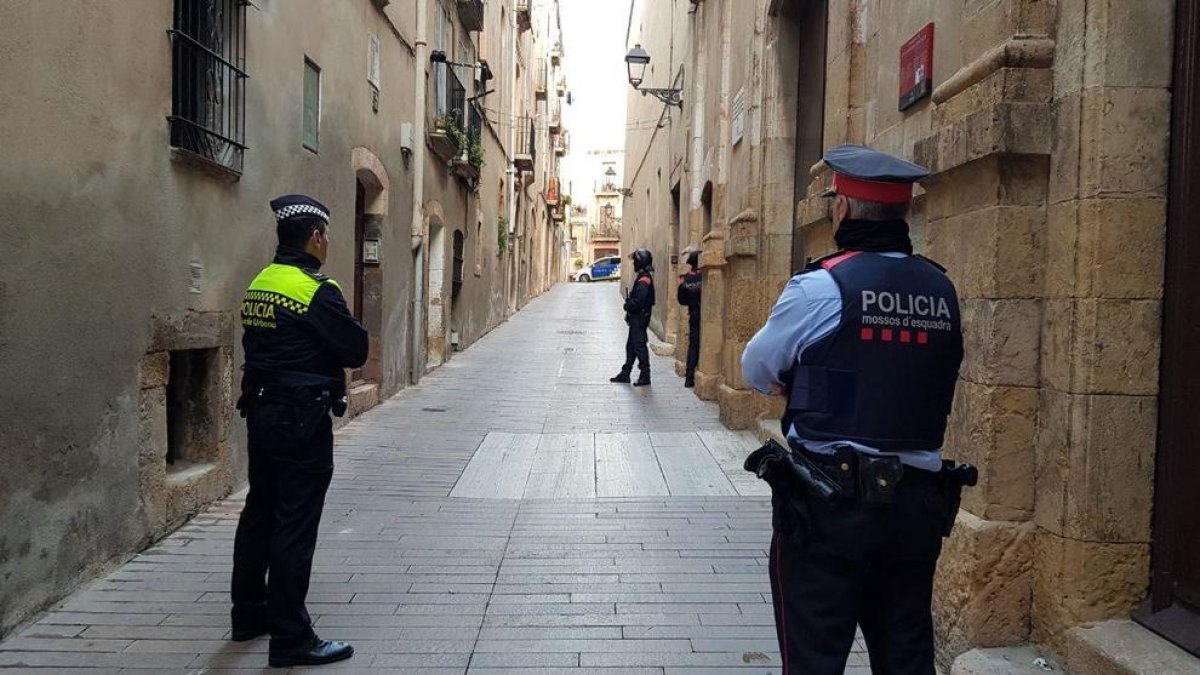 Un detingut en una operació antidroga de Guàrdia Urbana i Mossos a la Part Alta de Tarragona