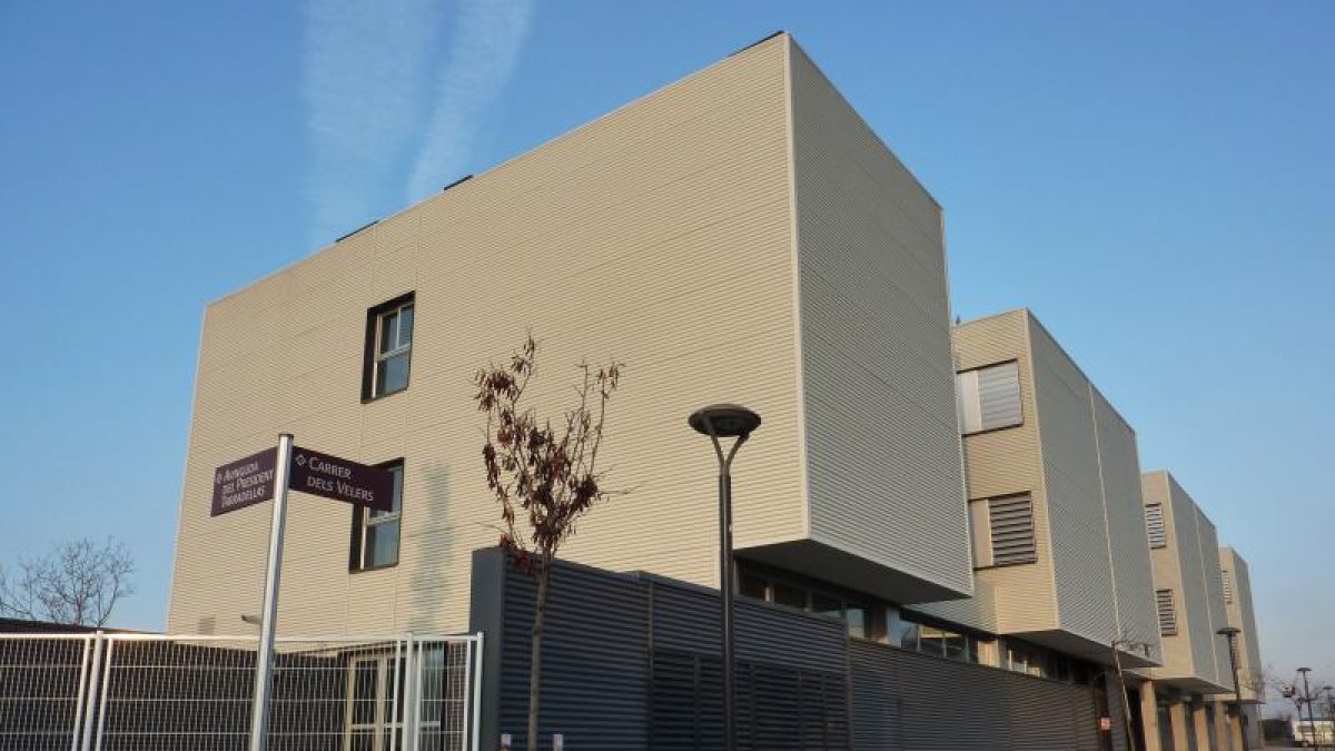 L'escola Sant Bernat Calvó de Reus confina un grup escolar a causa del positiu d'un alumne