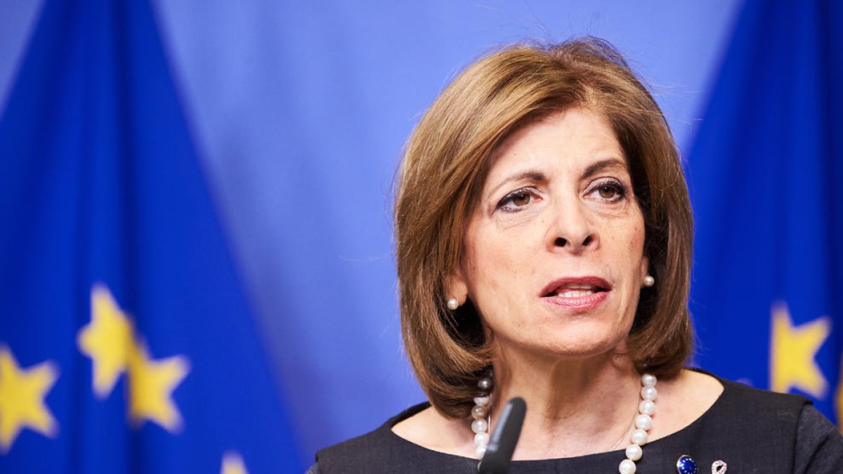 Brussel·les signa un contracte de compra anticipada de vacunes per assegurar-se uns 300 milions de dosis