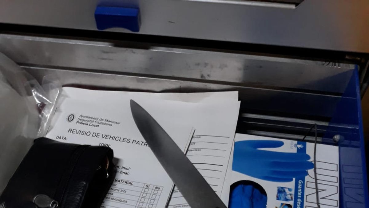 Detingut un home a Manresa per amenaçar a la gent amb un ganivet