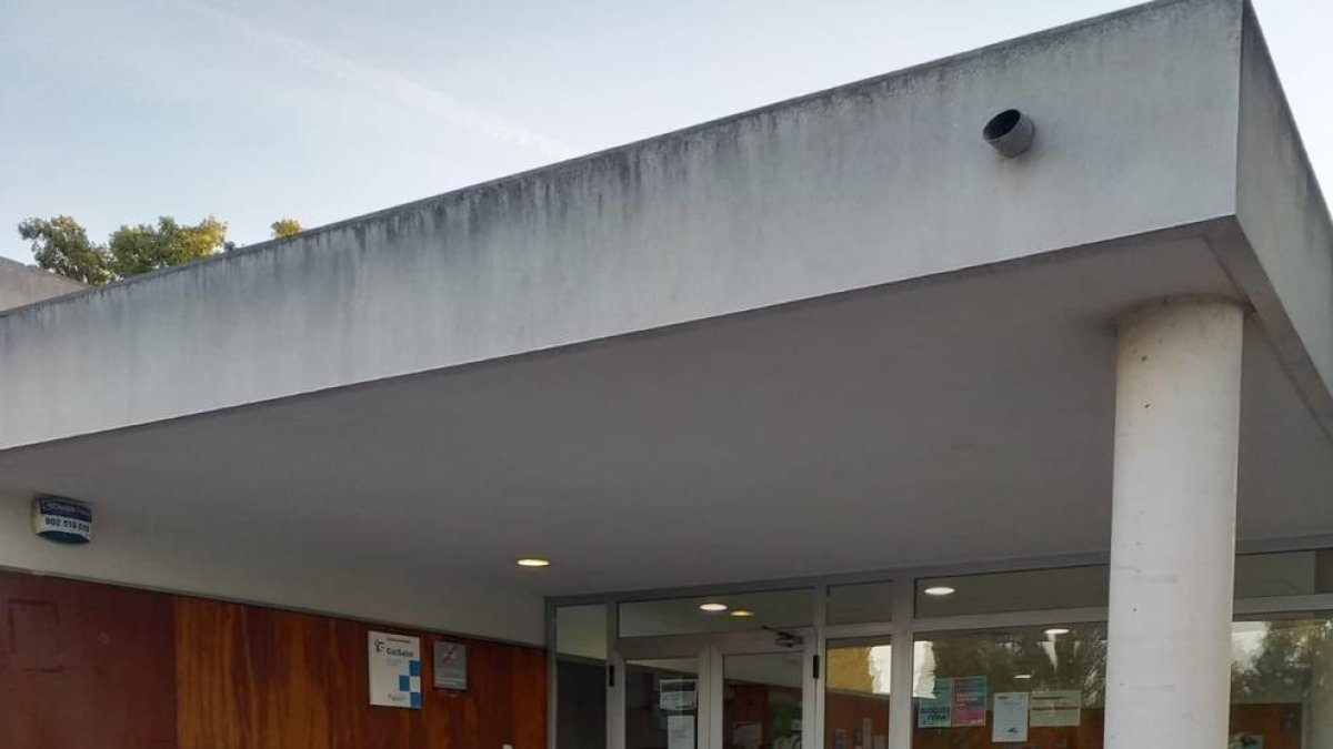 La Xarxa Santa Tecla pide no ir a los consultorios si no es urgente