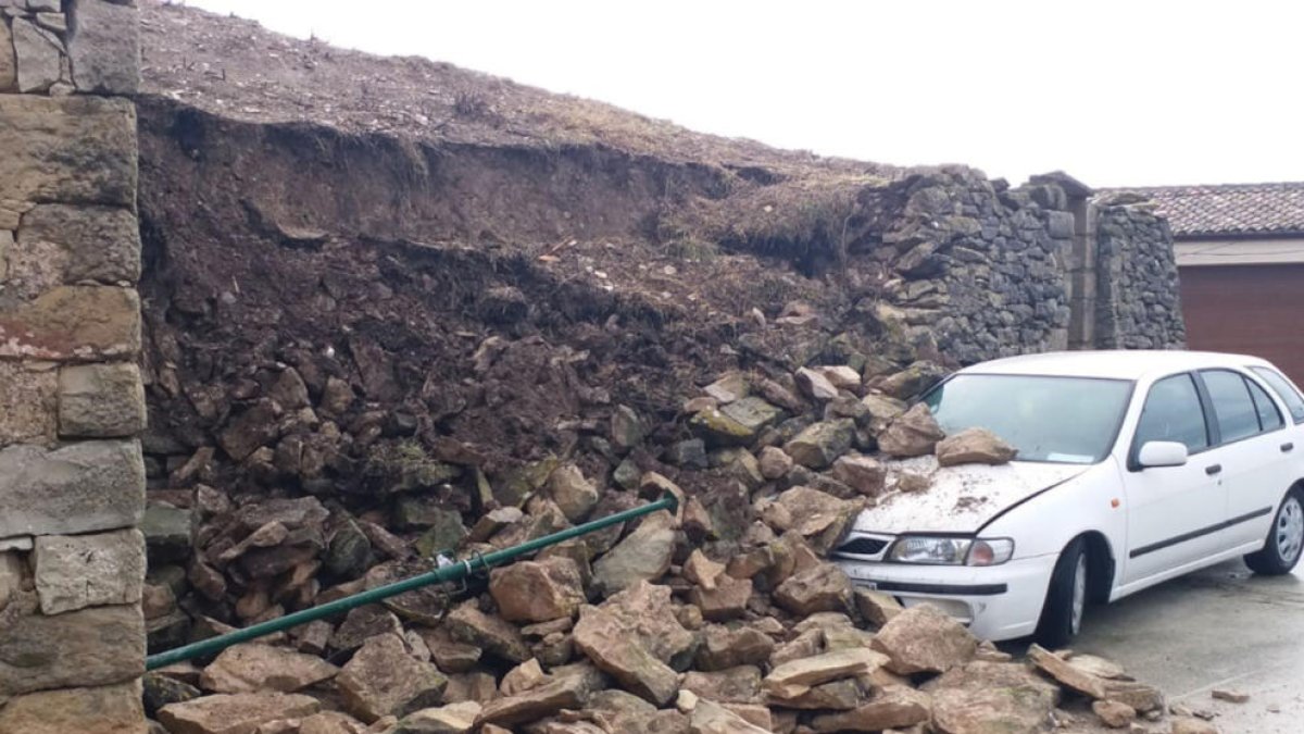mur del castell de les Piles