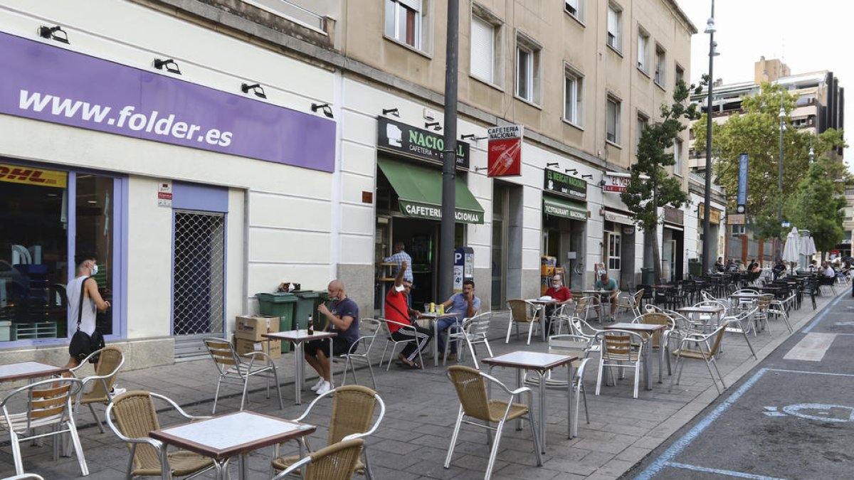 Els bars i restaurants de Reus acomiaden una temporada d'estiu «molt dolenta»