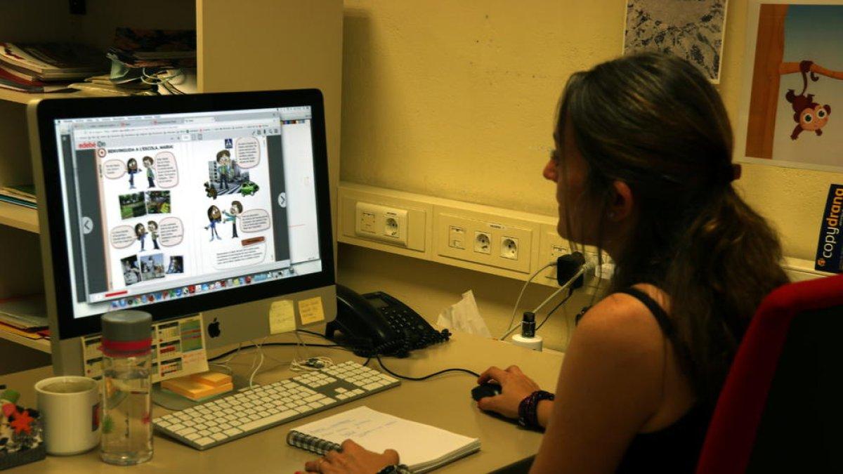 El CAC adverteix del risc de desinformació sobre el coronavirus i recomana limitar l'ús de pantalles