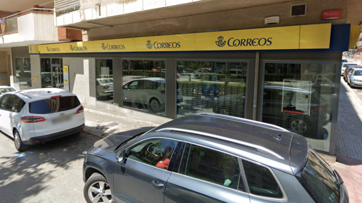 Tanca una oficina de Correus de Valls per un treballador afectat de coronavirus