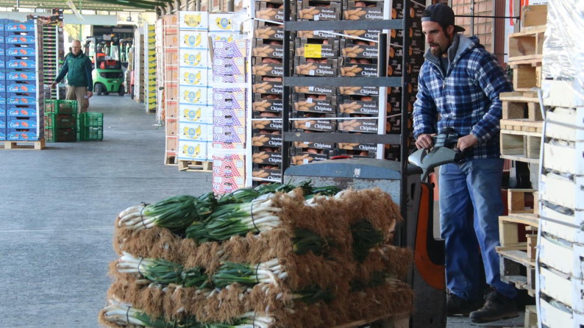 Restauración, comercio y educación: los tres sectores más tocados por los ERTO en Cataluña