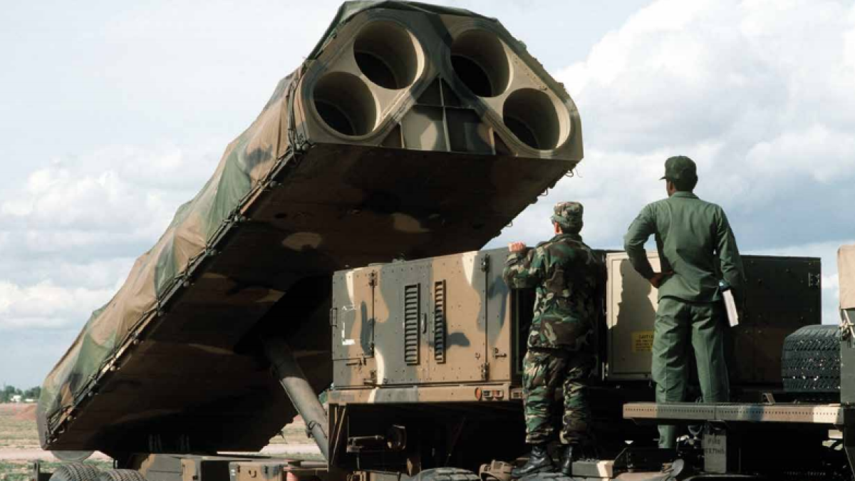 Aseguradoras y bancos financiaron la industria del armamento con miles de millones de euros