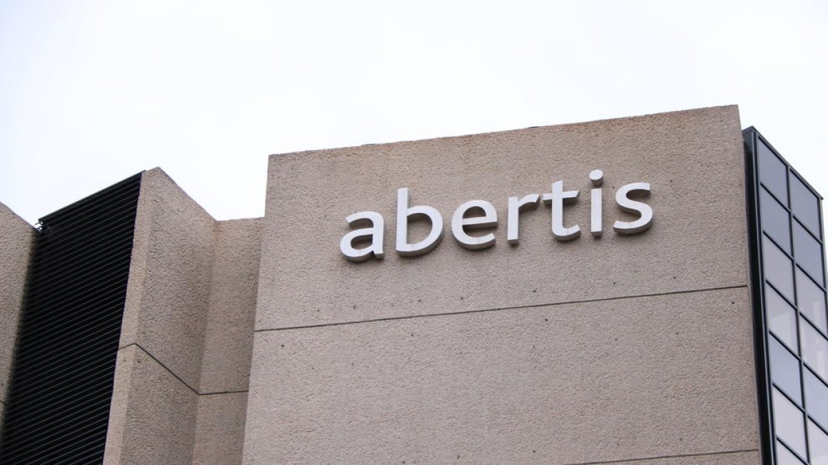 Abertis, peajes, sede, autopistas