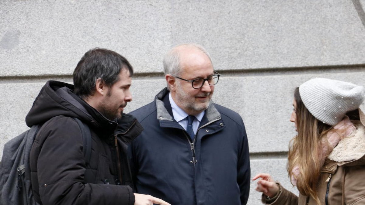 Los demandantes querrían que la reclamación de 4,1 MEUR en el Gobierno de Puigdemont y altos cargos para el 1-O fuera mayor