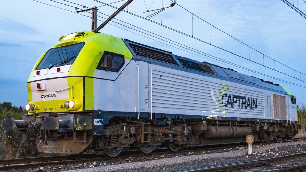 Una fuita a un tren de mercaderies obliga a interrompre la circulació a les vies de Tarragona