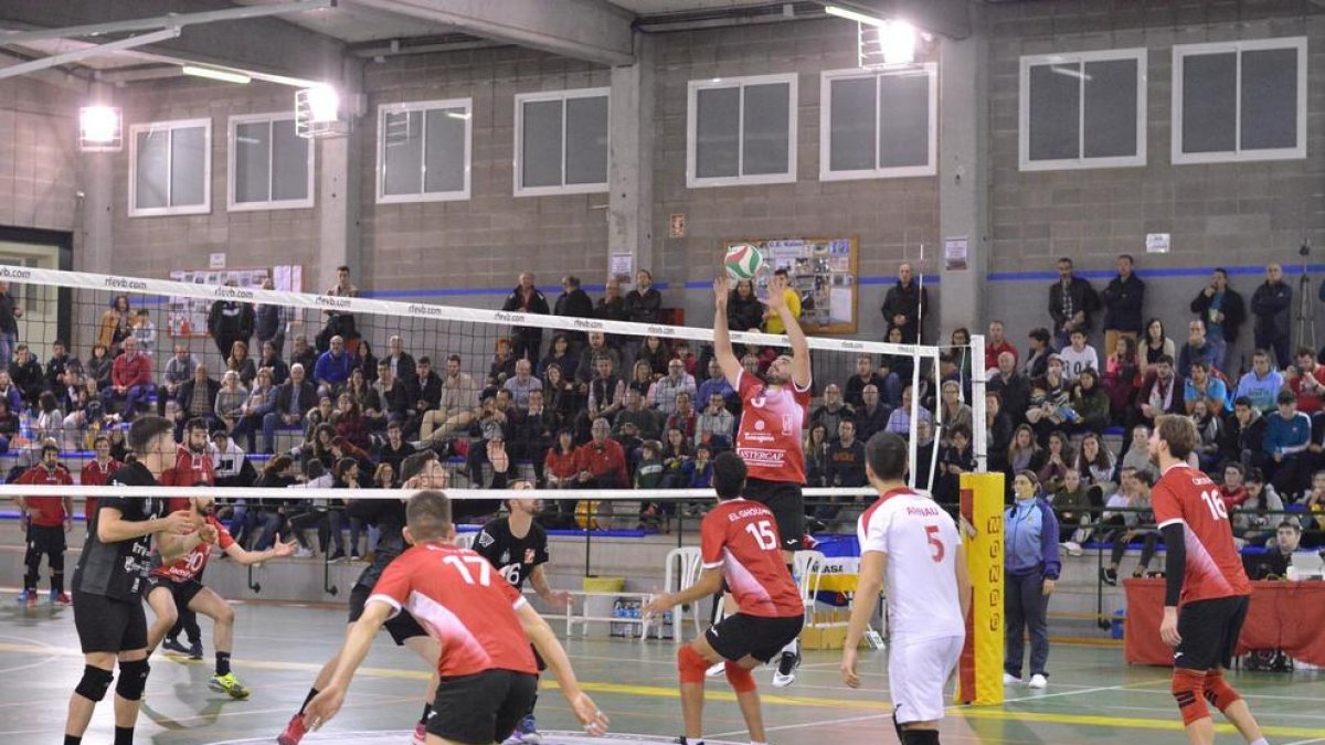 Malestar en el CV Sant Pere i Sant Pau por no ascender a Superliga