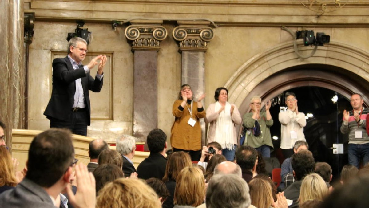 Cinco alcaldes comparecen mañana martes a la comisión sobre la explosión en IQOXE