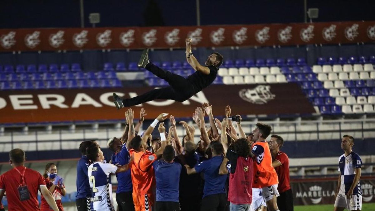 Aleix Coch sube a Segunda A con el Sabadell remontando al Barça B