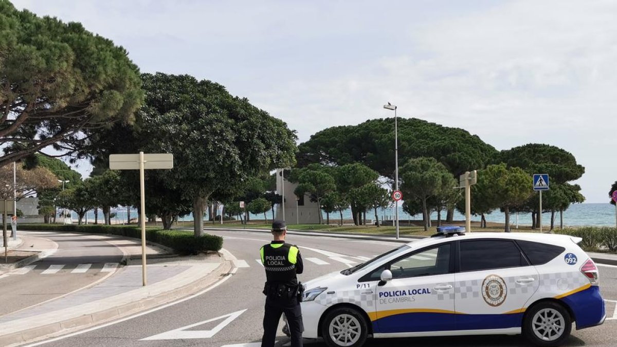 La Policía Local de Cambrils interpone 60 denuncias para incumplir las restricciones