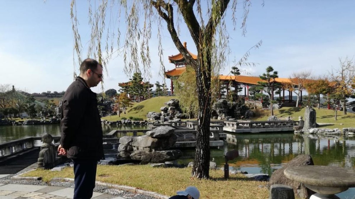 «Esta sociedad es como una colmena, todos están cortados por el mismo patrón»