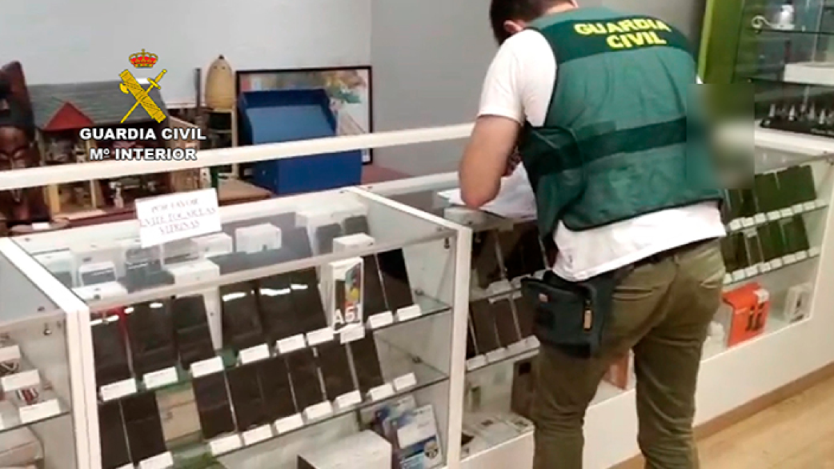 Desarticulada una xarxa d'estafadors de la compravenda en línia a l'Estat