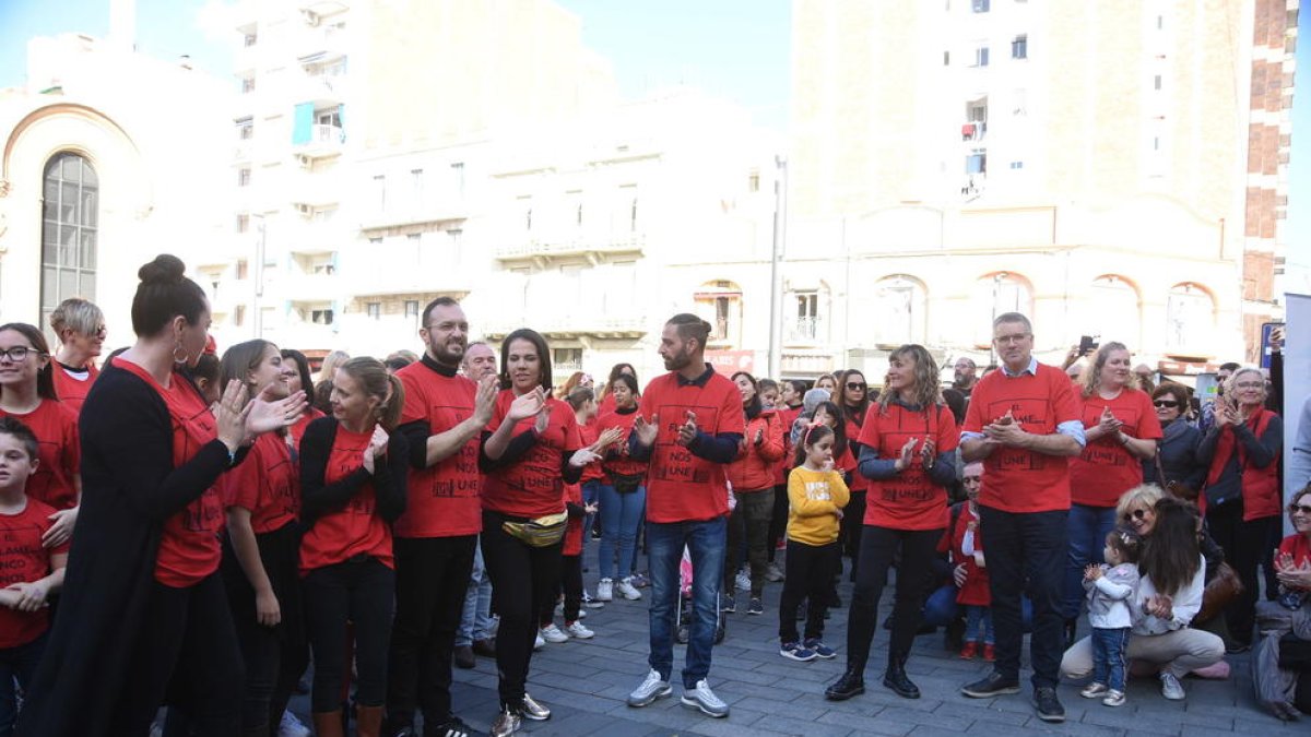 L'alcalde participa a la Flashmob de TGN sona flamenc