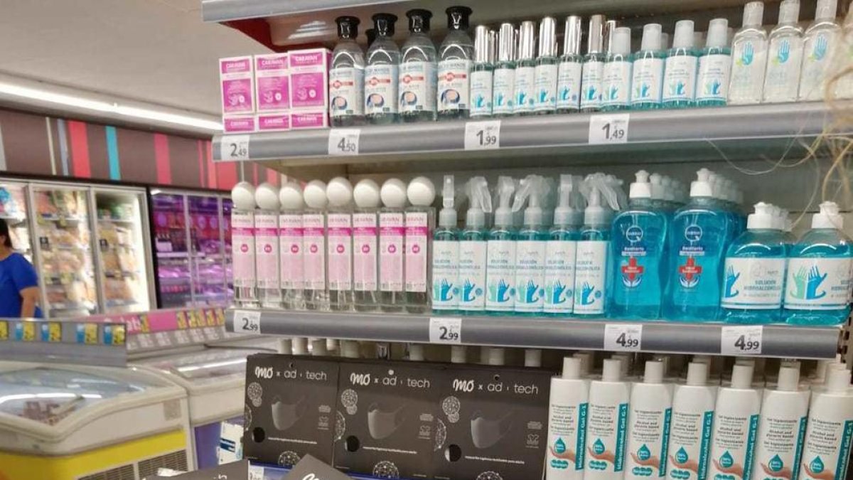 Caprabo también vende la mascarilla reutilizable que inactiva el virus del covid