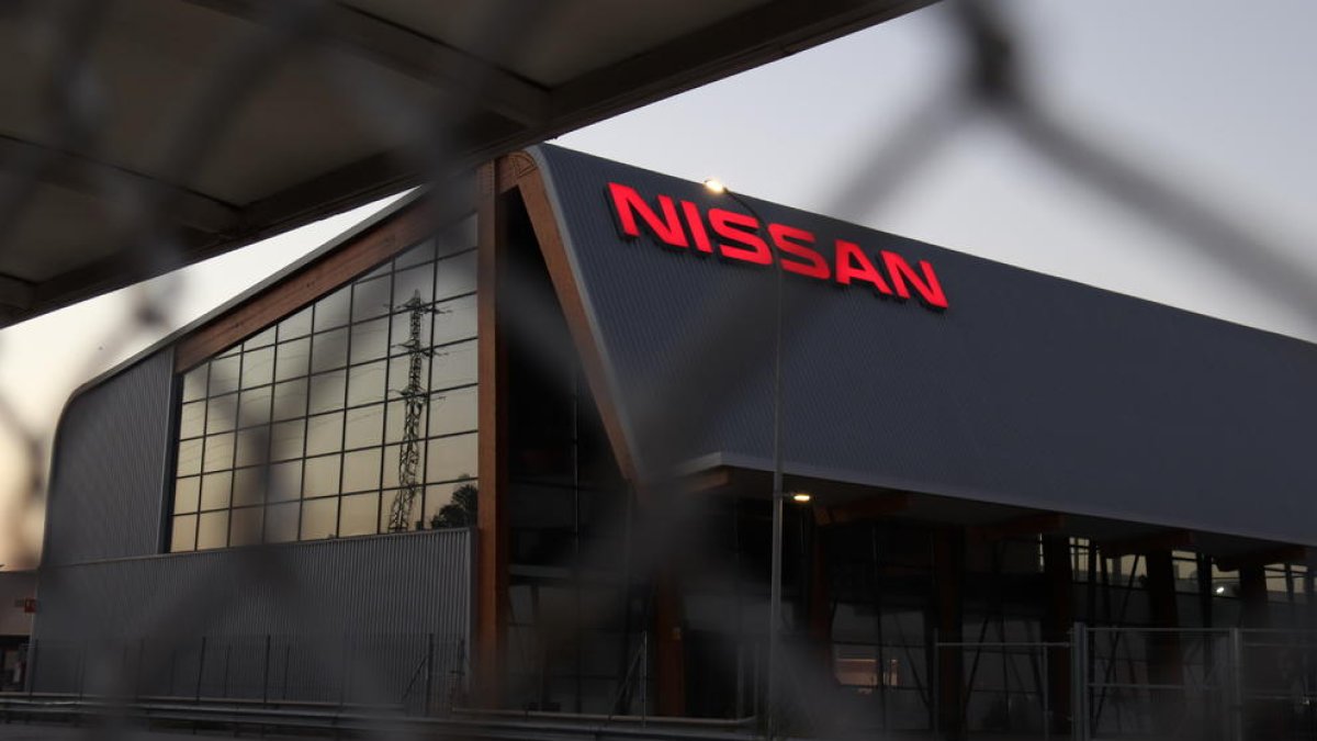Es trenquen les negociacions de l'ERO de Nissan: l'última reunió del període de consultes acaba sense acord