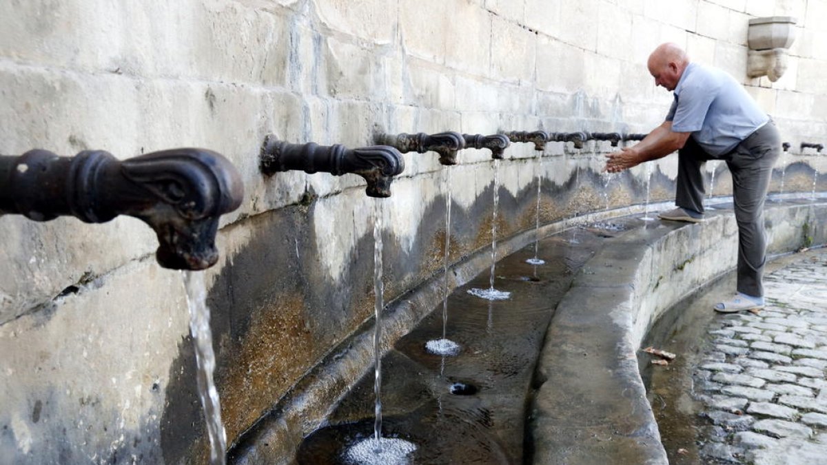 La calorada no deixa cap rècord però sí temperatures de més de 40ºC a l'interior de l'Ebre