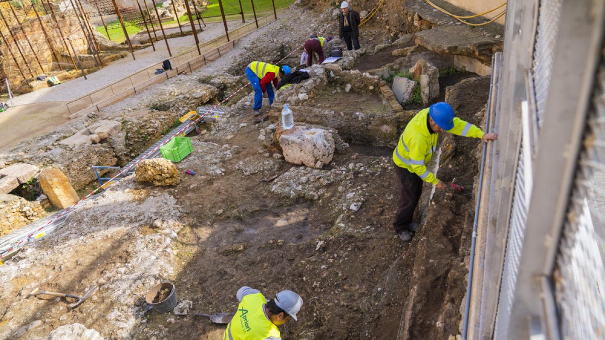 La excavación en el Teatro romano de Tarragona da los primeros frutos