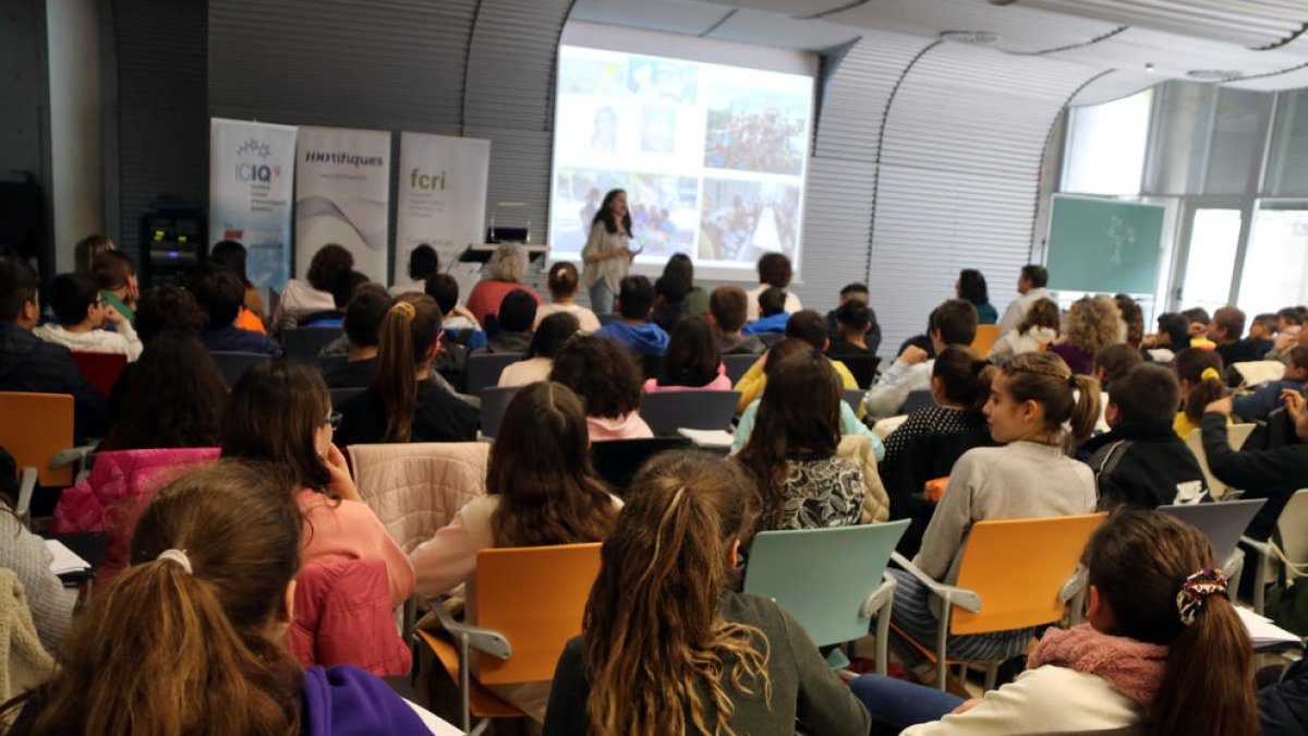 Las mujeres científicas se reivindican ante los estereotipos y la masculinización del sector